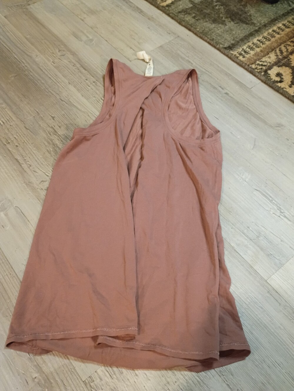 Lululemon - Picture 4 of 6